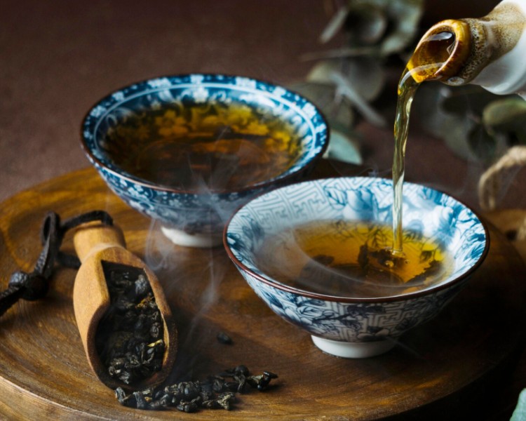 Loser Bio-Oolong-Tee – handgerollte Teeblätter